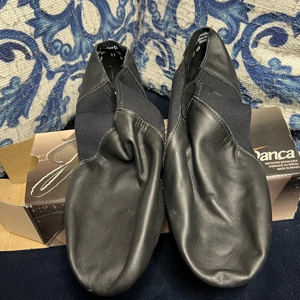So Danca split sole jazz shoe